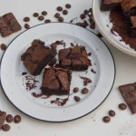 Descubra o Segredo da Sobremesa Perfeita: Brownie Fit em 15 Minutos!